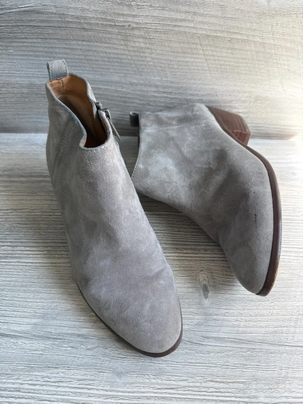 J.Crew Sawyer Women's leather Suede Ankle Bootie in Light Graphite Gray size 6.5